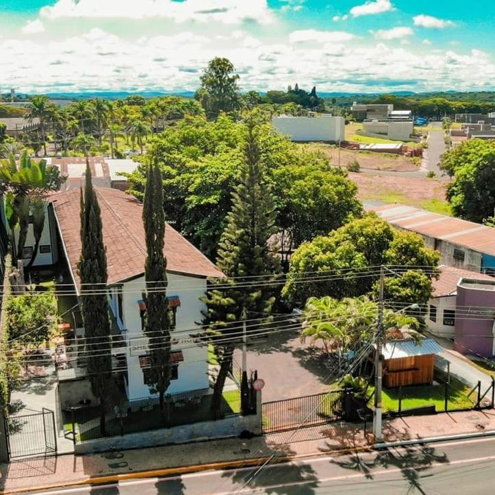 Shellter Hotel Holambra Luaran gambar