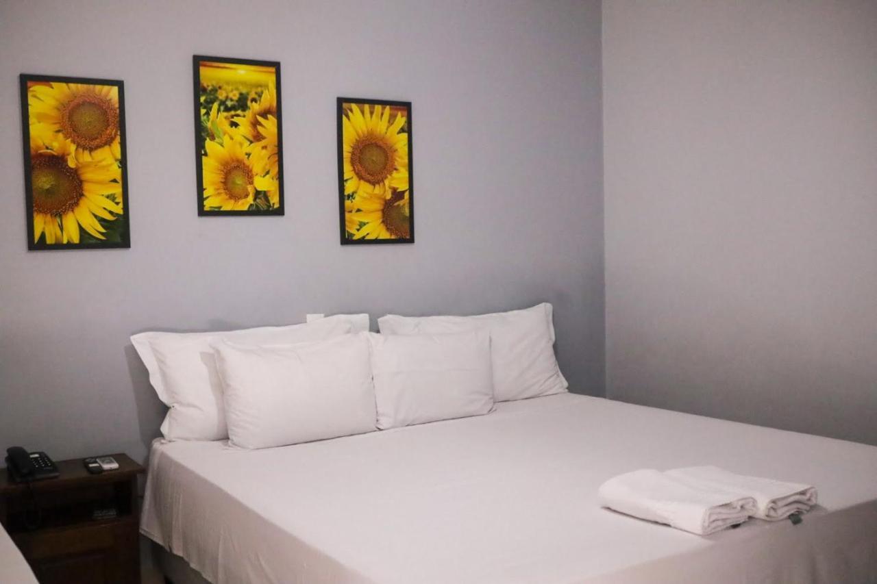 Shellter Hotel Holambra Luaran gambar